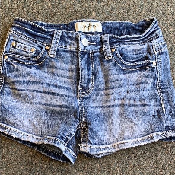 Shorts - Picture 2 of 2